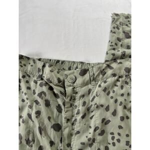 Anthropology Cloth and Stone  women's green animal print, size large, nwt ,